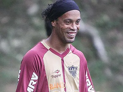 Ronaldinho Gaúcho confirma acerto com Atlético/MG