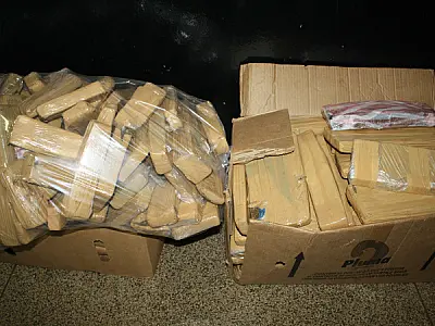 PM apreende veículo repleto de maconha parado na região de Dourados