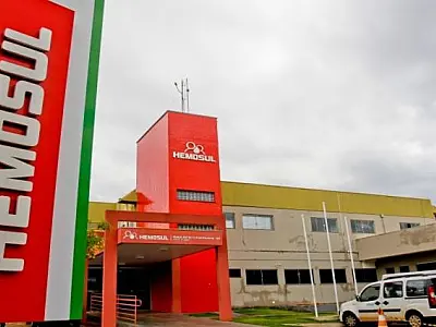 Com apenas 22% do estoque de O+, Hemosul convoca população para doar sangue até as 17h deste sábado
