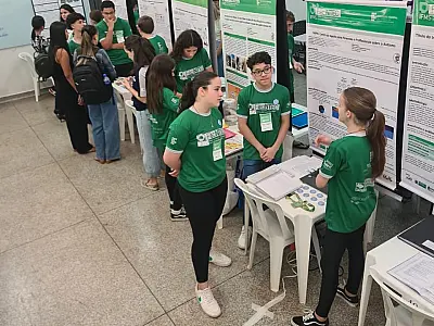 Projeto da REME sobre Aves da Escola vence feira federal