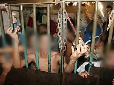 Justiça dá 3 anos para MS acabar com superlotação nos presídios