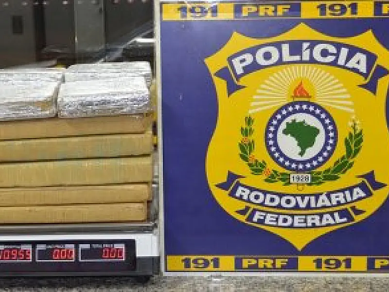 PRF apreende adolescente com quase 11kg de maconha em Coxim
