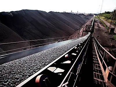 Minérios, óleo diesel e automóveis lideram lista dos maiores produtores industriais do Brasil