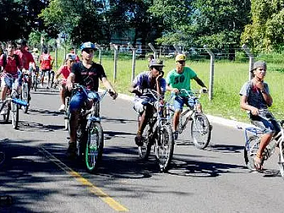 Leis apontam bicicleta como solução para trânsito mais seguro