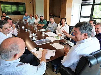 Laguna Carapã: governador garante obras de infraestrutura urbana e na malha rodoviária da cidade