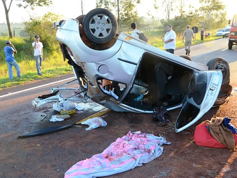 Capotamento deixa senhora em estado grave na MS – 276, em Ivinhema