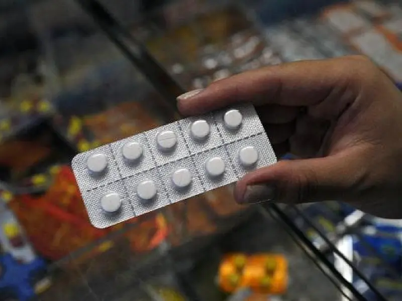 Anvisa suspende medicamentos e produtos irregulares