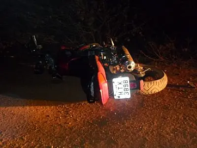 Moto se choca com camionete e motociclista fica ferido gravemente