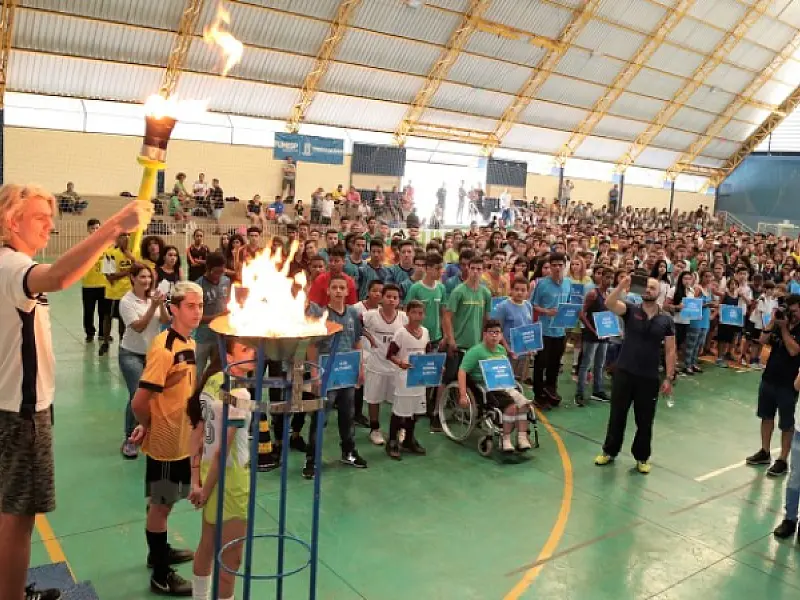 Prefeitura promove 1ª edição de Jogos Paralímpicos e celebra 33 anos de história dos Jogos Escolares