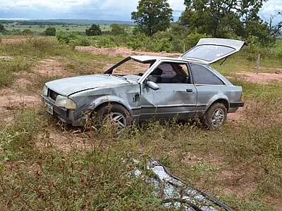 Adolescente fica ferido em capotamento em Coxim