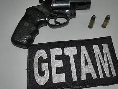 Duas pessoas são presas com armas de fogo em Dourados