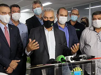 Governador entrega projeto de Lei dos Banhados e Nascentes rio Formoso e Prata na Alems
