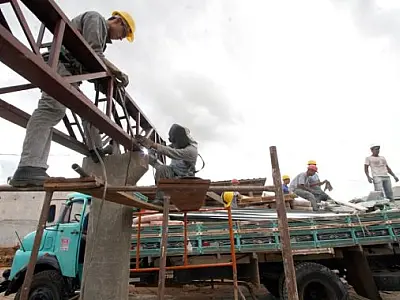 Indústria estadual já demitiu 4,5 mil trabalhadores em 8 meses