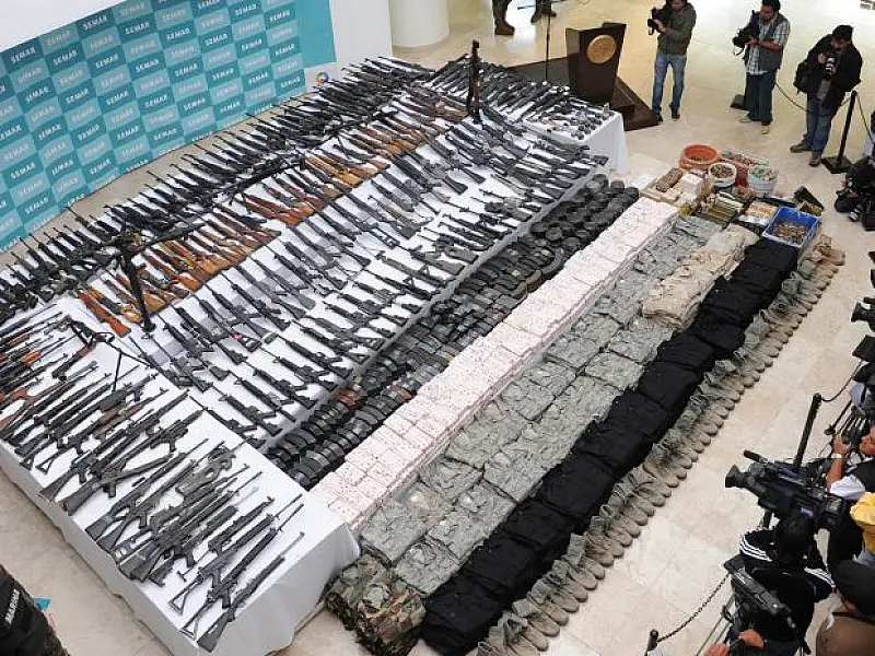 México apreende arsenal de armas
