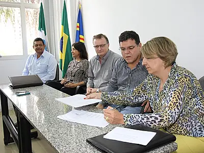 Prefeitura firma convênio com Apae e reforça atendimento para educação especial