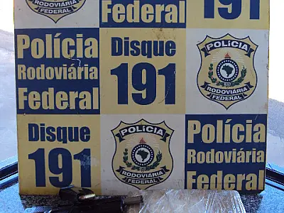 PRF prende mulher com droga, arma e munições em Três Lagoas