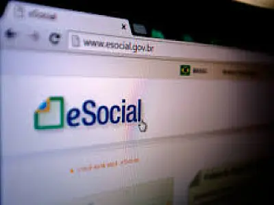Empregadores domésticos têm até hoje para pagar guia de janeiro do eSocial