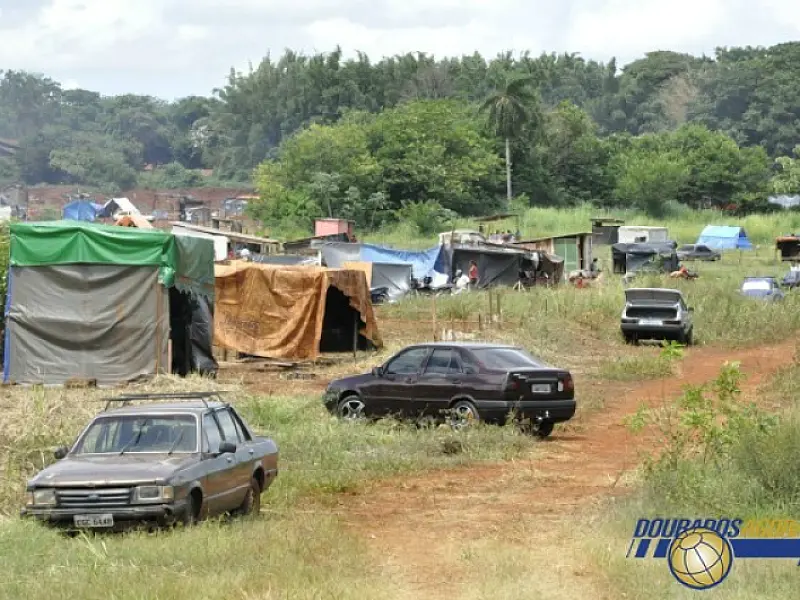 Invasores de área pública em Dourados terão que deixar o local