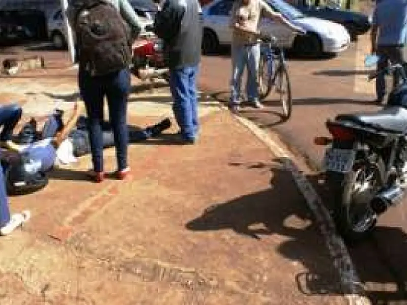 Duas pessoas ficam feridas em acidente na cidade de Dourados