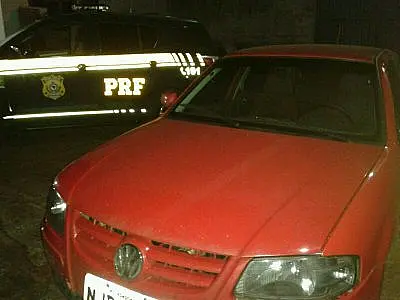 PRF recupera em São Gabriel veículo roubado em Cuiabá