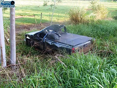 Camionete capota na MS-276; motorista saiu ileso do acidente