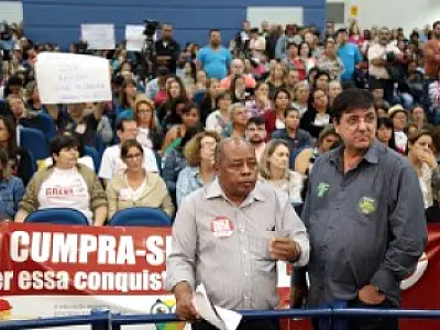 Representantes da Fetems e ACP vão à câmara pedir cumprimento da lei do piso para o magistério
