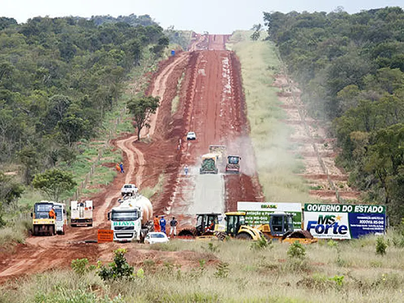Com 40% concluída, rodovia MS-040 rompe isolamento em MS