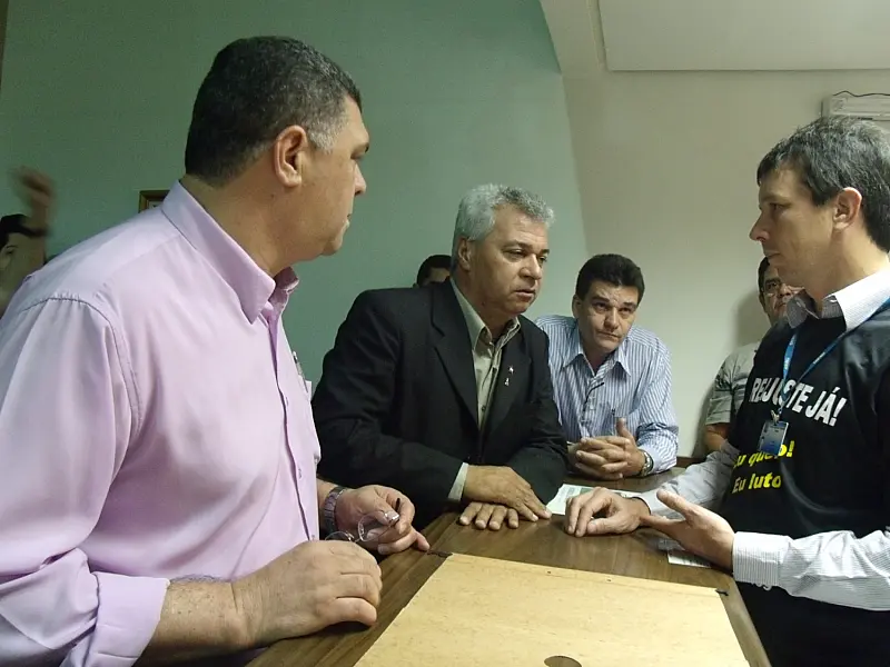 PT de Campo Grande registra candidatura de Vander Loubet