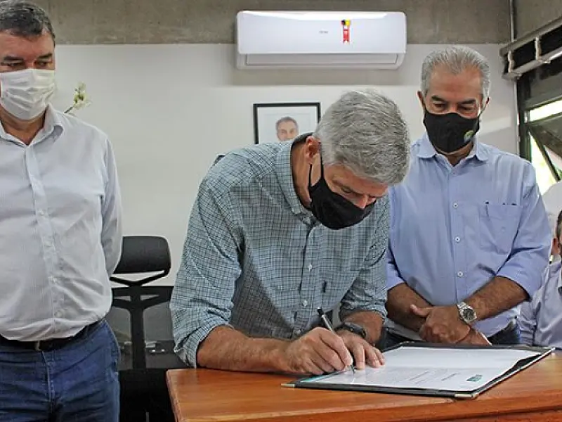 Novo secretário-adjunto toma posse com a missão de entregar mais obras
