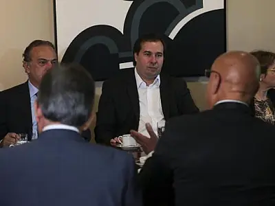 Líderes buscam acordo para votar ainda hoje renegociação da dívida dos estados