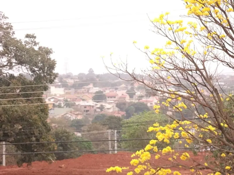 Garoa aumenta umidade do ar e provoca queda de temperatura