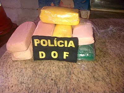 DOF e FN apreendem drogas em ônibus na BR-463