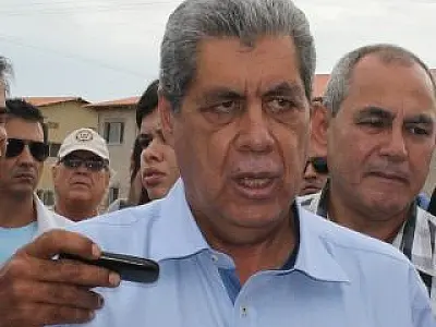 André lamenta morte de Eduardo Campos no Facebook