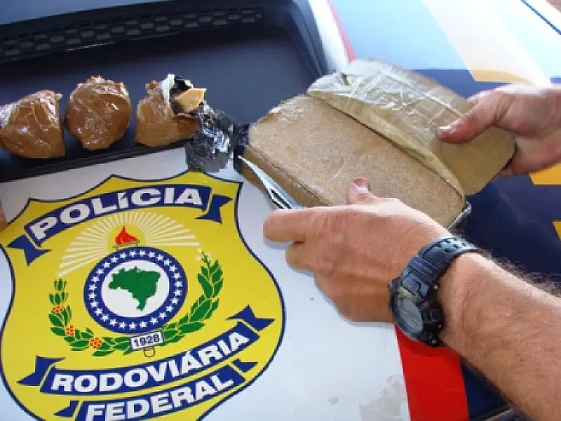 PRF apreende 2kg de crack em MS