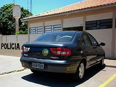Com atrasos desde 2010, carro de vereador é apreendido
