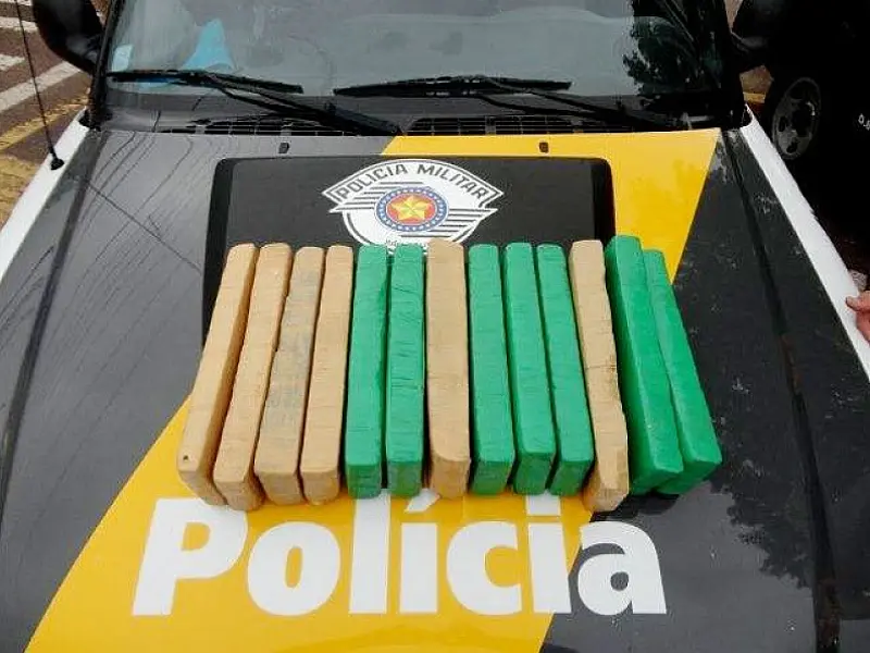 Mineira que saiu da Capital é presa com maconha a caminho de SP