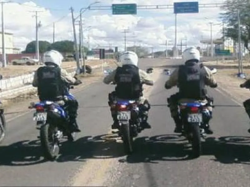 Policial Federal é preso após atropelar dois PMs na Afonso Pena
