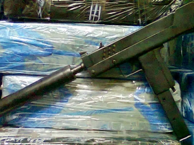 Apreendidas três toneladas de maconha e submetralhadora