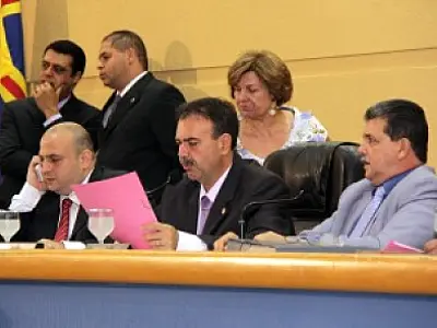 Câmara aprova dois Projetos e 11 ofícios hoje