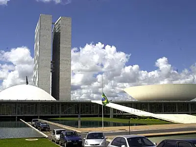 Eleições e Copa do Mundo devem afetar votações no Congresso