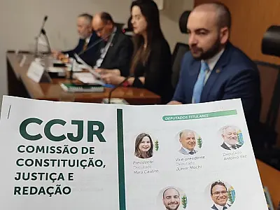 CCJR aprova relatório favorável a PL que disponibiliza acompanhante mulher em exames

