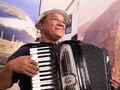 Morre em São Paulo aos 72 anos o cantor Dominguinhos