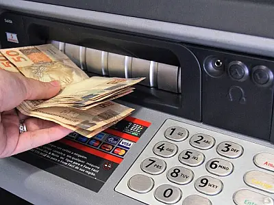 Prefeitura antecipa pagamento de abril e servidor passará Dia do Trabalhador com salário na conta