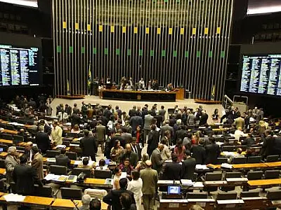 Câmara deve votar negociação das dívidas estaduais antes do recesso