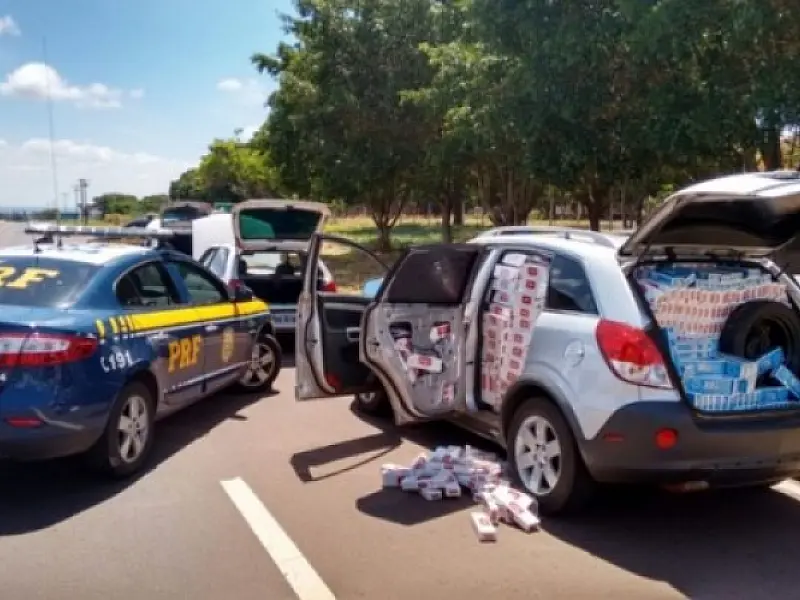 Polícia Rodoviária Federal apreende 25 mil pacotes de cigarros na BR-267