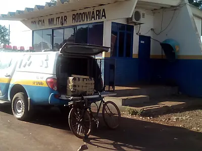Bicicleta é abandonada com 48 quilos de maconha