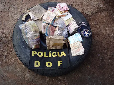 Polícia apreende mais de 19 mil não declarados em bloqueio na BR 163