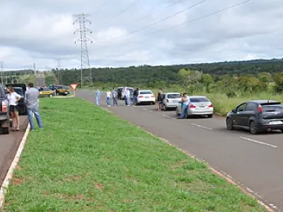 PRF faz blitz e 30 condutores são multados em saída de festa na BR-262