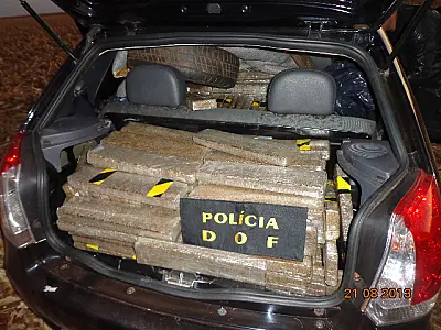 DOF apreende veículo com maconha