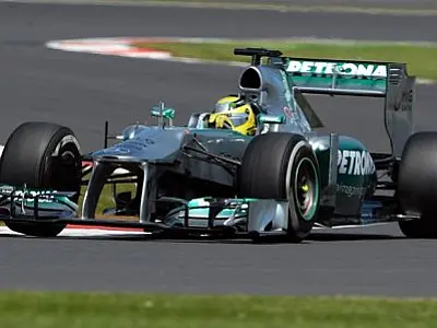 Vettel abandona e Rosberg vence GP da Inglaterra de Fórmula 1